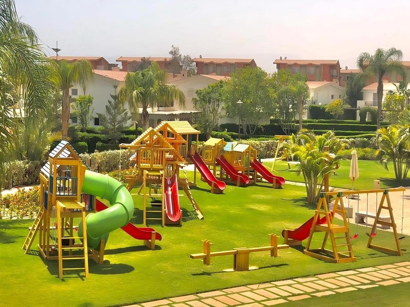 Jaz Little Venice Golf Resort Ain Sukhna Bagian luar foto Playground in El Alamein