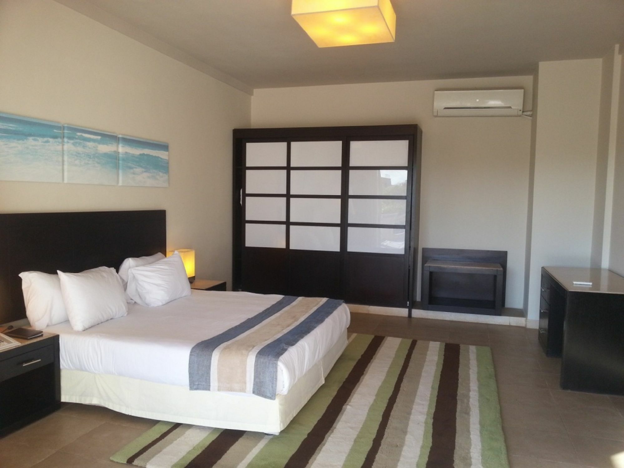 Jaz Little Venice Golf Resort Ain Sukhna Bagian luar foto A bedroom at the hotel